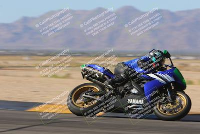 media/Nov-11-2023-SoCal Trackdays (Sat) [[efd63766ff]]/Turn 8 Set 1 (1030am)/